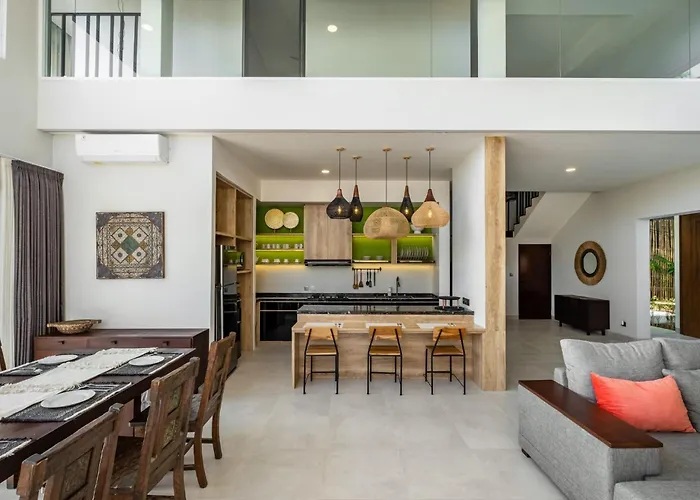 Villa Cakra - 4 Bedroom Luxury Villa With Infinity Pool And Paddy Field View Ubud